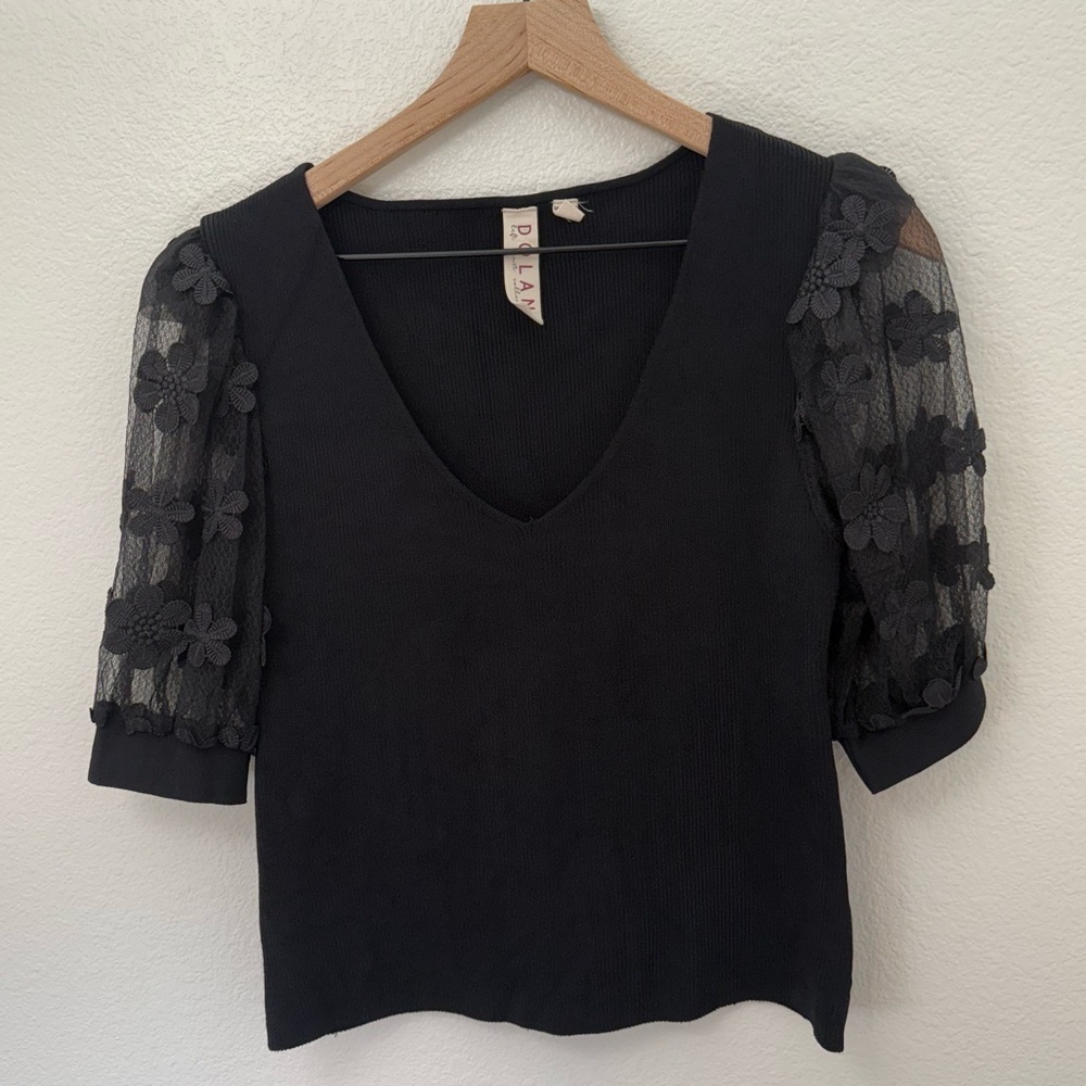 Anthropologie Dolan Black Floral Appliqué Puff Sleeve Knit Blouse Top Small